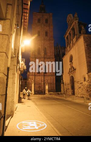 Astorga, Spanien, 9. Juni 2022: Blick auf das Rathaus in Astorga in Spanien. Hochwertige Fotos Stockfoto