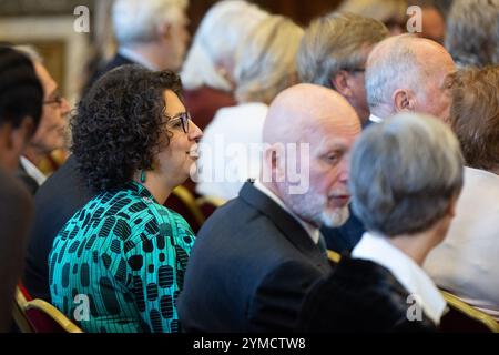 Brüssel, Belgien November 2024. Damya Laoui wurde während eines königlichen Empfangs für Menschen, die mit der Gnade des Adels geschenkt wurden, am Donnerstag, den 21. November 2024 im Königlichen Palast in Brüssel dargestellt. BELGA FOTO JAMES ARTHUR GEKIERE Credit: Belga News Agency/Alamy Live News Stockfoto