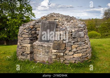 Irland, County Leitrim, Carrick auf Shannon, Zeitkapsel Cairn über dem Hungerfriedhof Stockfoto