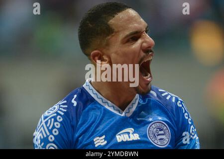 BA - SALVADOR - 11/20/2024 - BRASILIANISCHE A 2024, BAHIA x PALMEIRAS - Gilberto, Bahia-Spieler während des Spiels gegen Palmeiras in der Arena Fonte Nova für die brasilianische A 2024-Meisterschaft. Foto: Jhony Pinho/AGIF Stockfoto