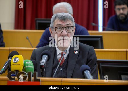 Italien, Rom, 21. November 2024: Maurizio Landini, Sekretär der gewerkschaft CGIL, während der Pressekonferenz über die Gründe für den Generalstreik am 29. November Foto © Stefano Carofei/Sintesi/Alamy Live News Stockfoto