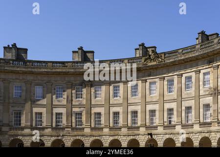 BUXTON, DERBYSHIRE, GROSSBRITANNIEN, 19. MAI. The Crescent in Buxton, Derbyshire am 19. Mai 2024 Stockfoto