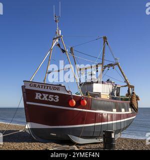 Hastings, East Sussex, Großbritannien, 12. Februar. Blick auf ein Fischerboot am Strand von Hastings, East Sussex am 12. Februar 2024 Stockfoto