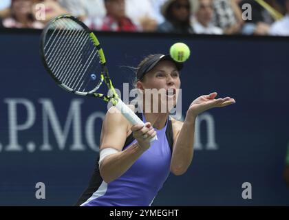 Tennisspielerin Tennisspielerin Caroline Wozniacki aus Dänemark in Aktion bei den US Open 2024 Championships, Billie Jean King Tennis Center, Queens, New Yor Stockfoto