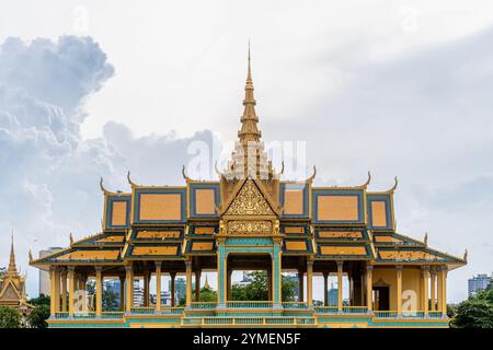 Der Mondscheinpavillon, der Eingang zum königlichen Palast in Phnom Penh. Stockfoto