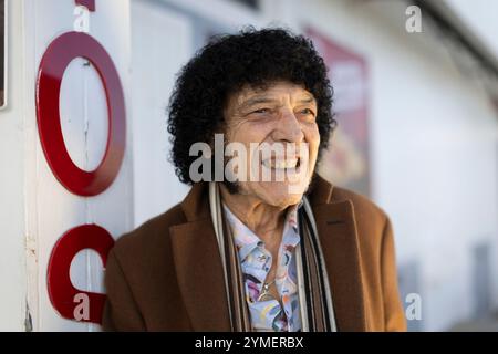 Ray Dorset, auch bekannt als Mungo Jerry, der Frontmann der britischen Rockband Mungo Jerry, fotografierte am Bournemouth Pier an der Südküste Englands. Stockfoto