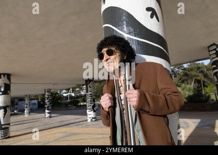 Ray Dorset, auch bekannt als Mungo Jerry, der Frontmann der britischen Rockband Mungo Jerry, fotografierte am Bournemouth Pier an der Südküste Englands. Stockfoto