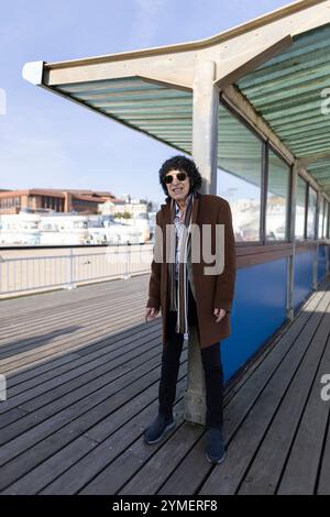 Ray Dorset, auch bekannt als Mungo Jerry, der Frontmann der britischen Rockband Mungo Jerry, fotografierte am Bournemouth Pier an der Südküste Englands. Stockfoto