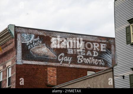 Essen Sie mehr Brotgemälde im Queen Street District in Niagara Falls, Ontario, Kanada Stockfoto