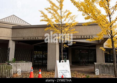 Öffentliche Bibliothek an der Victoria Avenue in Niagara Falls, Ontario, Kanada Stockfoto