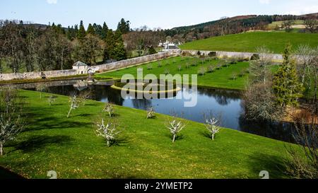 Landschaften rund um Schottland. Burgentour. Frühlingszeit. Stockfoto