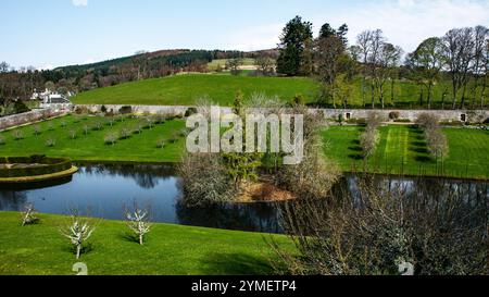 Landschaften rund um Schottland. Burgentour. Frühlingszeit. Stockfoto