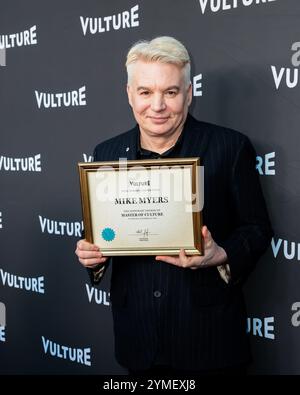 Hollywood, Usa. November 2024. Das Vulture Festival ist eine Popkultur-Feier mit TV, Filmen und Unterhaltung, die persönliche Panels mit einigen Ihrer Lieblingsstars vereint. Hollywood, CA, USA, am 15. November 2024. (Foto: Alexander G. Seyum/Pacific Press/SIPA USA) Credit: SIPA USA/Alamy Live News Stockfoto