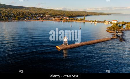 Luftaufnahme von Grand Marais, Minnesota, USA. Stockfoto