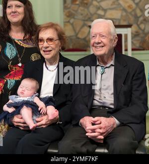 Der ehemalige US-Präsident Jimmy Carter spricht über eine biblische Passage während der Gottesdienste in Maranatha Baptist, der Heimatkirche seiner Frau Rosalynn in Plains, Georgia im Jahr 2017. Foto von Carol Highsmith Stockfoto