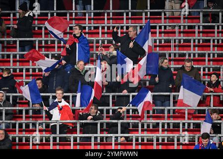 VALENCIENNES - Unterstützer Frankreichs beim Freundschaftsspiel zwischen Frankreich U21 und Deutschland U21 am 19. November 2024 in Valenciennes, Frankreich. ANP | Hollandse Hoogte | GERRIT VAN KEULEN Stockfoto