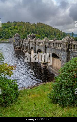 Der Damm am Lake Vyrnwy Powys Wales Stockfoto