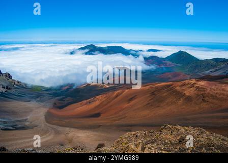 Über den Wolken im Haleakala-Nationalpark Maui Hawaii Stockfoto