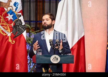 Santiago, Rm, Chile. November 2024. Der chilenische Präsident Gabriel Boric Font im La Moneda Palace (Credit Image: © Francisco Arias/ZUMA Press Wire) NUR REDAKTIONELLE VERWENDUNG! Nicht für kommerzielle ZWECKE! Stockfoto