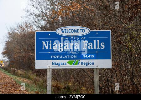 Willkommen in der Stadt Niagara Falls, Schild auf 20 in Ontario, Kanada Stockfoto