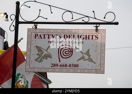 Patty's Delights Peruvian Culinary Schild an der Victoria Avenue, Cliffton Hill, Niagara Falls, Ontario, Kanada Stockfoto