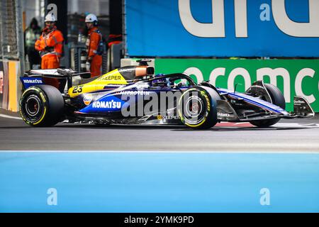 Las Vegas, NV, USA. November 2024. Scuderia Toro Rosso Honda Fahrer Alexander Albon (23) vom Team Thailand während des F1-Trainings 1 beim Formel 1 Heineken Silver Las Vegas Grand Prix 2024 auf dem Las Vegas Street Circuit in Las Vegas, NV. Christopher Trim/CSM/Alamy Live News Stockfoto