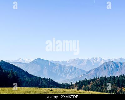 Alpenlandschaft auf dem Hochplateau Asiago, Altopiano di Asiago, Italien Stockfoto