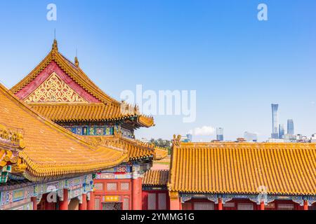 Moderne Skyline und historische Verbotene Stadt in Peking, China Stockfoto