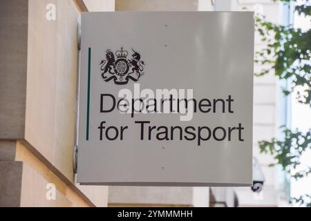 London, Großbritannien. Juli 2024. Unterschreiben Sie beim Verkehrsministerium. Quelle: Vuk Valcic/Alamy Stockfoto