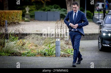 DEN HAAG - der Finanzminister Eelco Heinen trifft im Catshuis für den ministerrat ein. Das Kabinett tagt wöchentlich im Catshuis, dem offiziellen Wohnsitz des Premierministers. ANP ROBIN UTRECHT niederlande raus - belgien raus Stockfoto