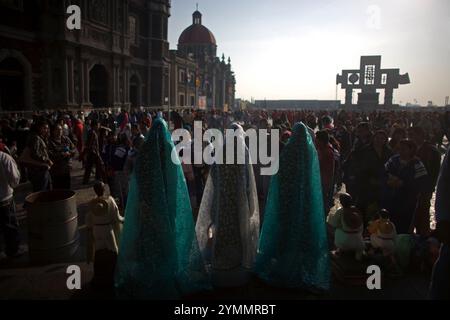 Hunderttausende mexikanischer Pilger füllten die Straßen zum Festtag unserer Lieben Frau von Guadalupe. Stockfoto