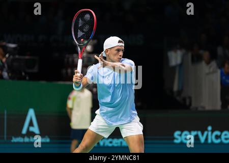 Malaga, Spanien. November 2024. MALAGA, SPANIEN - 21. NOVEMBER: Sebastian Baez aus Argentinien im Viertelfinale zwischen Italien und Argentinien während des Davis Cup Finals im Palacio de Deportes Jose Maria Martin Carpena am 21. November 2024 in Malaga, Spanien. (Foto: Marleen Fouchier/BSR Agency) Credit: BSR Agency/Alamy Live News Stockfoto