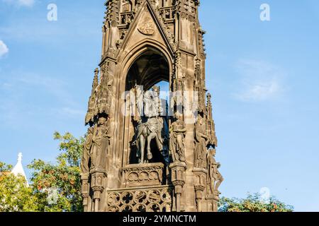 Kranner's Fountain, neogotisches Denkmal, das Kaiser Franz I. von Österreich von Josef Kranner gewidmet ist, im Park des nationalen Erwachens in Prag, Tschechien Stockfoto