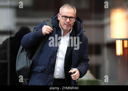 Brentford Chief Executive Jon Varney nach der Premier League-Aktionärsversammlung in London. Bilddatum: Freitag, 22. November 2024. Stockfoto
