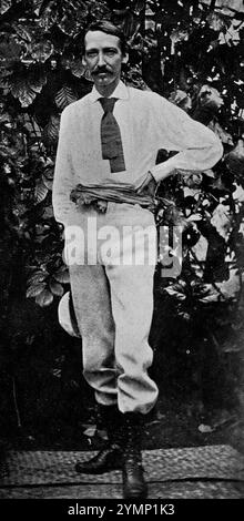Ein Porträt von Robert Louis Stevenson in seinem Haus in Samoa, wo er versuchte, seine Gesundheit zu schützen. Ich glaube, das wurde ursprünglich um 1884 aufgenommen. Aus einer Auswahl von Tipped-in-Fotografien über das Leben des viktorianischen Schriftstellers Robert Louis Stevenson, veröffentlicht von T.N. Foulis im Jahr 1912. Die Bildqualität ist sehr unterschiedlich. Sie wurden etwa 18 Jahre nach Stevensons Tod veröffentlicht. Stockfoto