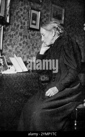Alison Cunningham, Robert Louis Stevensons Krankenschwester, die in seinem Leben eine ebenso wichtige Rolle spielte wie seine Mutter. Dieses undatierte Porträt stammt höchstwahrscheinlich aus den 1860er Jahren Aus einer Auswahl von Tipped-in-Fotografien über das Leben des viktorianischen Schriftstellers Robert Louis Stevenson, veröffentlicht von T.N. Foulis im Jahr 1912. Die Bildqualität ist sehr unterschiedlich. Sie wurden etwa 18 Jahre nach Stevensons Tod veröffentlicht. Stockfoto