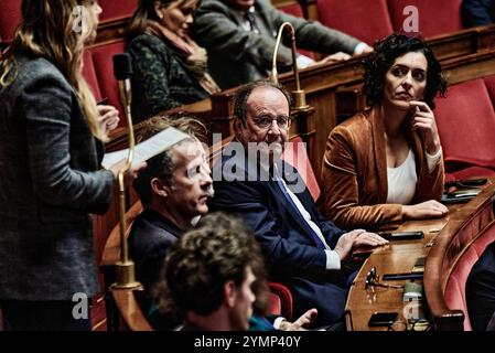 Paris, Frankreich. November 2024. Antonin Burat/Le Pictorium - Fragestunde an die Regierung vom 19. November 2024, gefolgt von Diskussionen über das Finanzgesetz für Ende 2024, in der französischen Nationalversammlung - 19./11/2024 - Frankreich/Paris - Sozialistischer Abgeordneter Francois Hollande, während der Fragestunde an die Regierung am 19. November 2024 in der französischen Nationalversammlung. Quelle: LE PICTORIUM/Alamy Live News Stockfoto