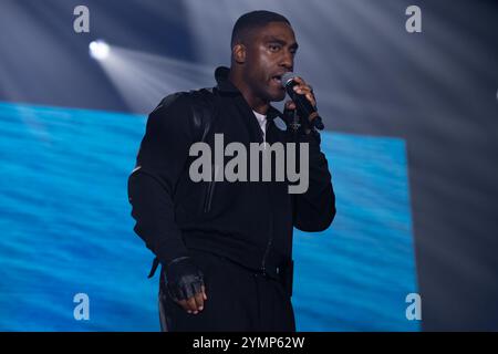 Neapel, Italien. November 2024. Neapel, Italien. Simon Webbe von Blue tritt am 21. November 2024 live im Palapartenope in Neapel auf. (Foto: /SIPA USA) Credit: SIPA USA/Alamy Live News Stockfoto