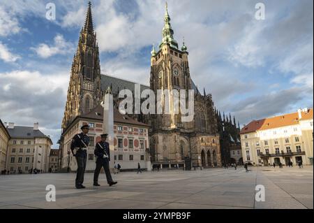 PRAG, TSCHECHIEN - 25. MÄRZ 2023: Kathedrale Sant Vitus in Prag, Tschechien Stockfoto