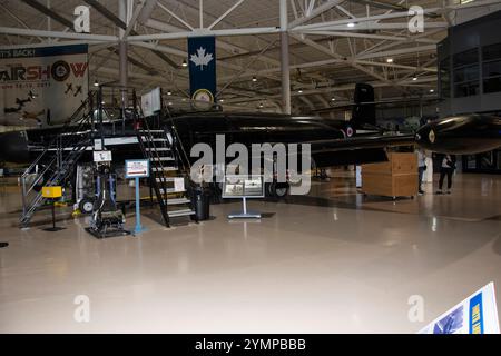 Avro Canada CF100 MK 3D im Canadian Warplane Heritage Museum an der Airport Road in Mount Hope, Hamilton, Ontario, Kanada Stockfoto