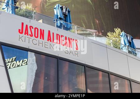 Jason Aldean's Kitchen and Rooftop Bar ist der neue Club der Country-Sängerin in Las Vegas. Außerdem hat er zwei Standorte in Tennessee. Stockfoto