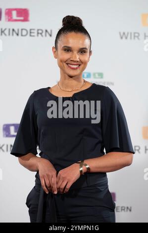 Huerth, Deutschland. November 2024. 29. RTL Spendenmarathon 'We Help Children', Fernsehen, 21-22.11.2024 in Hürth, Deutschland, Credit: dpa/Alamy Live News Stockfoto