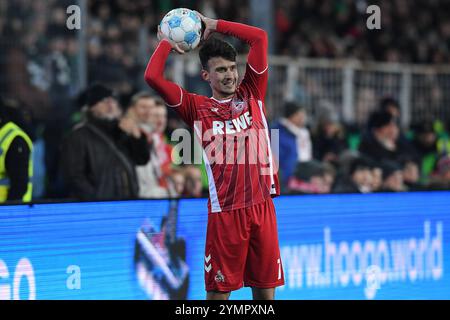 Fussball 2. Bundesliga 13. Spieltag SC Preussen Münster - 1. FC Köln am 22.11.2024 im Preussenstadion in Münster Dejan Ljubicic ( Köln ) DFL-Vorschriften verbieten jede Verwendung von Fotografien als Bildsequenzen und/oder Quasi-Video. Foto: Revierfoto Credit: ddp Media GmbH/Alamy Live News Stockfoto