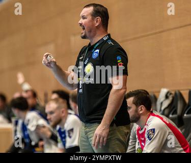 Eisenach, Deutschland. November 2024. Misha Kaufmann (Trainer, ThSV Eisenach) GER, Thüringen, ThSV Eisenach gegen MT Melsungen, Handball, Daikin 1. Handballbundesliga, 11.Spieltag, Saison 2024/2025, Freitag, 22.11.2024, 19,00 Uhr Foto: Eibner-Pressefoto/Martin Herbst Credit: dpa/Alamy Live News Stockfoto