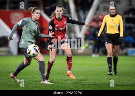 Leverkusen, Deutschland. November 2024. Irena Kusnezov (1. FFC Turbine Potsdam, 4), Bayer 04 Leverkusen; Bayer 04 Leverkusen - 1. FFC Turbine Potsdam; Frauen DFB-Pokal Achtelfinale am 22.11.2024 im Ulrich-Haberland-Stadion in Leverkusen (Nordrhein-Westfalen). DFL-VORSCHRIFTEN VERBIETEN DIE VERWENDUNG VON FOTOS ALS BILDSEQUENZEN UND/ODER QUASI-VIDEO. Quelle: dpa/Alamy Live News Stockfoto