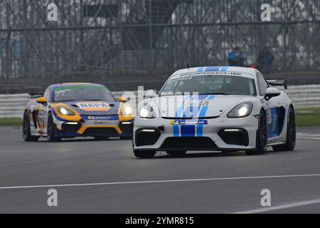 William Rochford, Porsche 718 Cayman GT4 Clubsport, Total Control Racing, Porsche Sprint Challenge Großbritannien 2024, eine einzige Marque-Serie mit allen Stockfoto