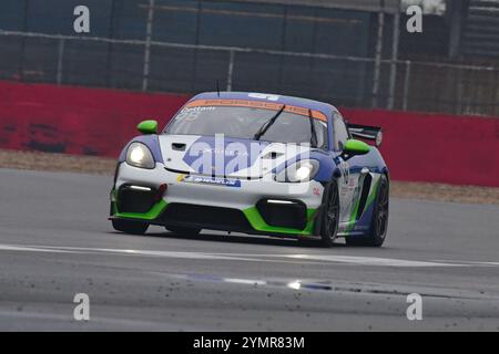 Oliver Cottam, Porsche 718 Cayman GT4 RS Clubsport, Xentek Motorsport, Porsche Sprint Challenge Großbritannien 2024, eine einzige Markenserie mit allen dr Stockfoto