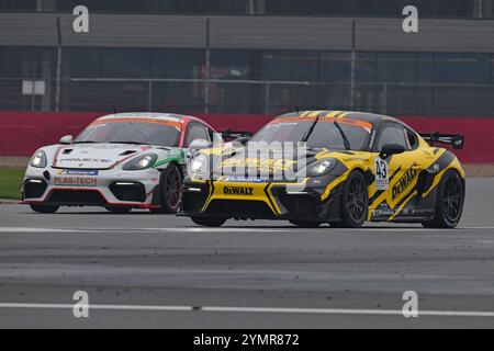 Thomas Bradshaw, Porsche 718 Cayman GT4 RS Clubsport, Toro Verde GT, Max Coates, Porsche 718 Cayman GT4 RS Clubsport, Team Omologato mit Graves Motor Stockfoto