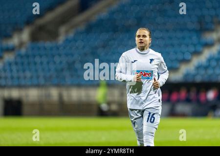 Dominika Grabowska (TSG Hoffenheim, 16) DFB-Pokal Frauen 2024/25, Achtelfinale: VfL Bochum - TSG Hoffenheim; Vonovia Ruhrstadion, Bochum; 22.11.2024 DFB-Vorschriften verbieten jede Verwendung von Fotografien als Bildsequenzen und/oder Quasi-Video. Quelle: dpa Picture Alliance/Alamy Live News Stockfoto