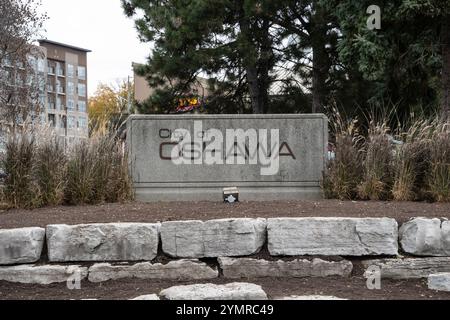 Willkommen im Zeichen der Stadt Oshawa an der King Street West in Ontario, Kanada Stockfoto